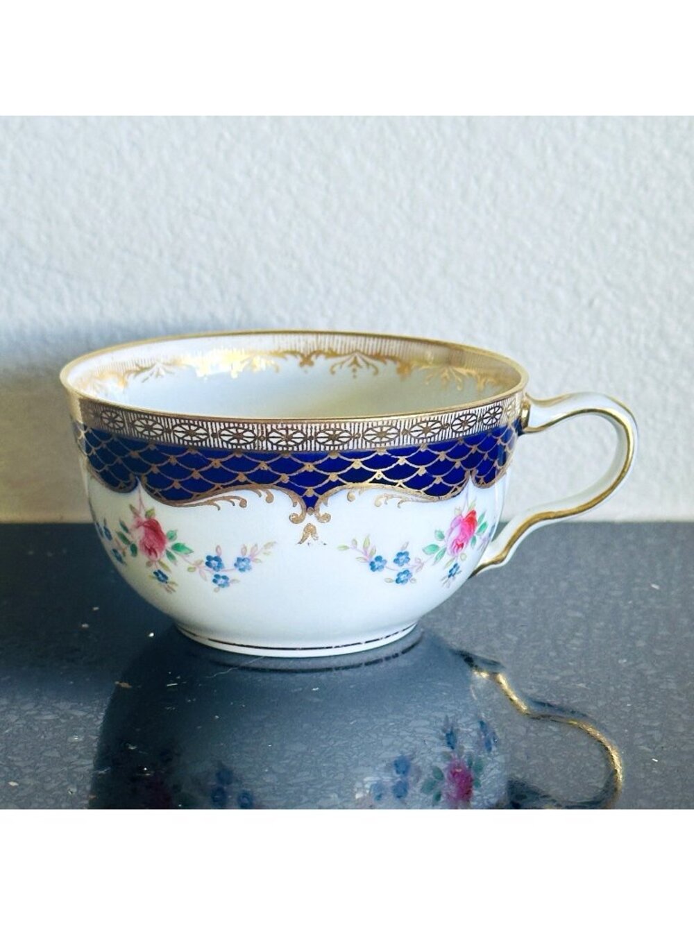 Antique Wedgwood England Tea Cup Roses Blue Floral Gold Trim X5876